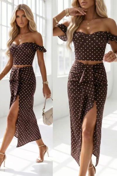 12890 Σετ φούστα με crop top σε διάφορα ντεσέν Καφέ