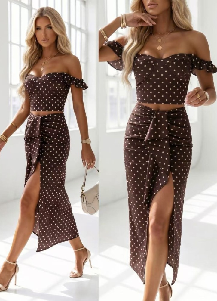 12890 Σετ φούστα με crop top σε διάφορα ντεσέν Καφέ